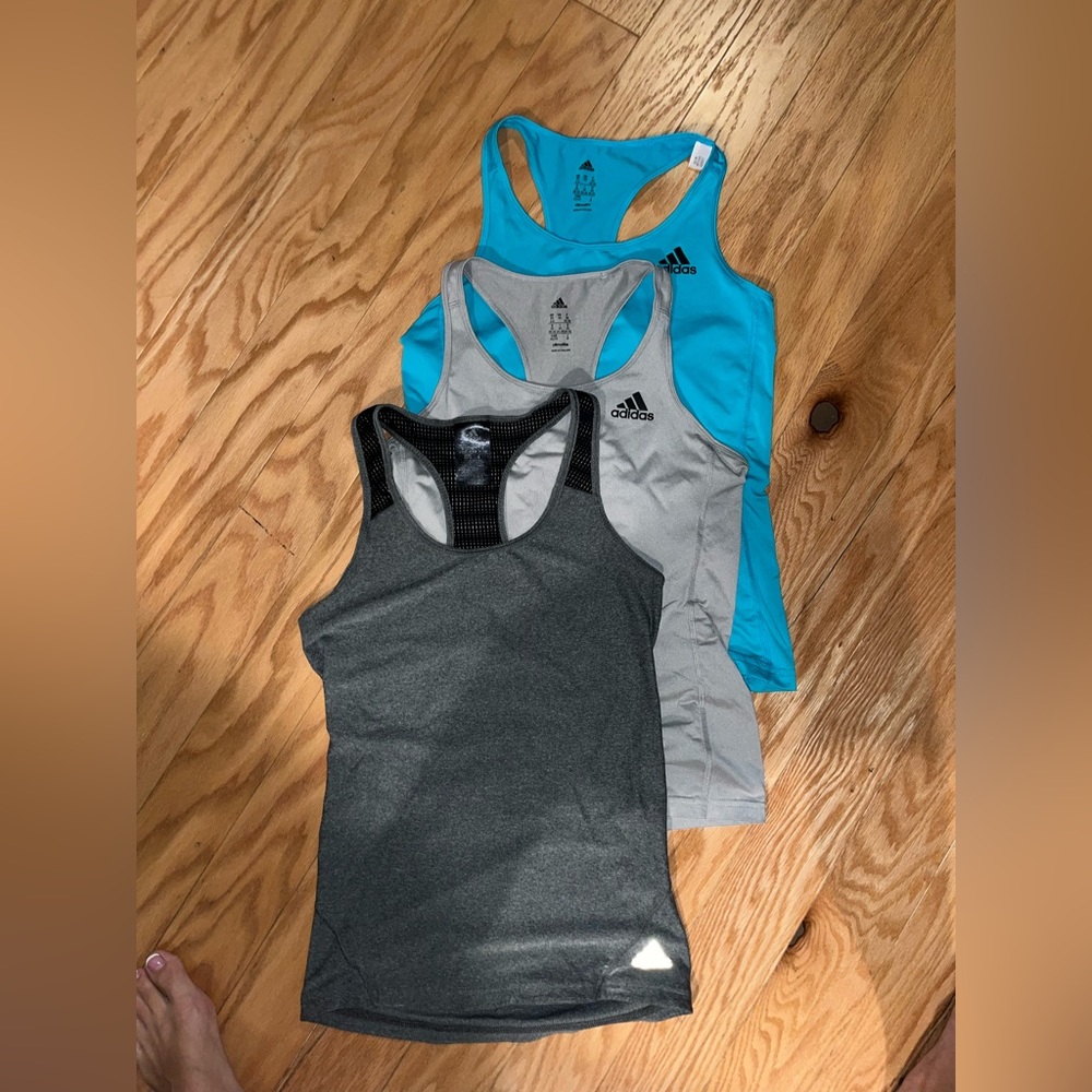 BUNDLE OF 3 ADIDAS ACTIVE TANKS (XS)